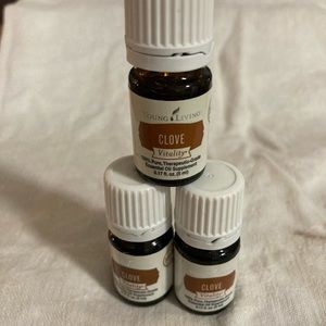 Young Living Essential Oil CLOVE VITALITY bundle (c)